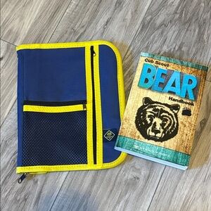 Cub Scout Handbook Cover/Organizer & Bear Handbook NWT